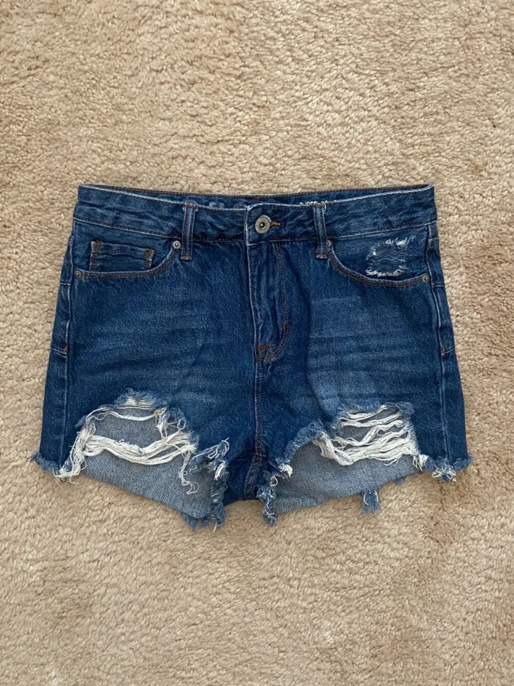 S.O.N.G. Distressed Denim Shorts – Curvy Super High Rise | Size 7/28